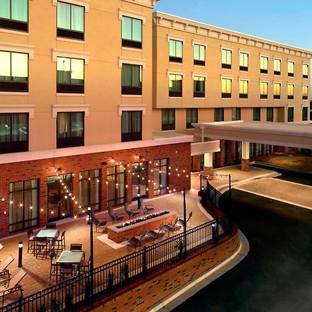 Courtyard By Marriott Lagrange Hotell Exteriör bild